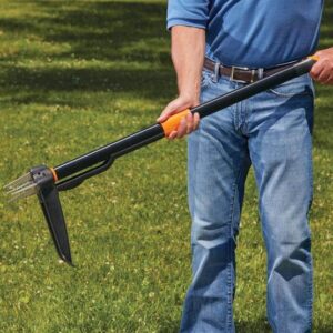 REMOVEDOR DE MALEZA 4- CLAW FISKARS - Imagen 3